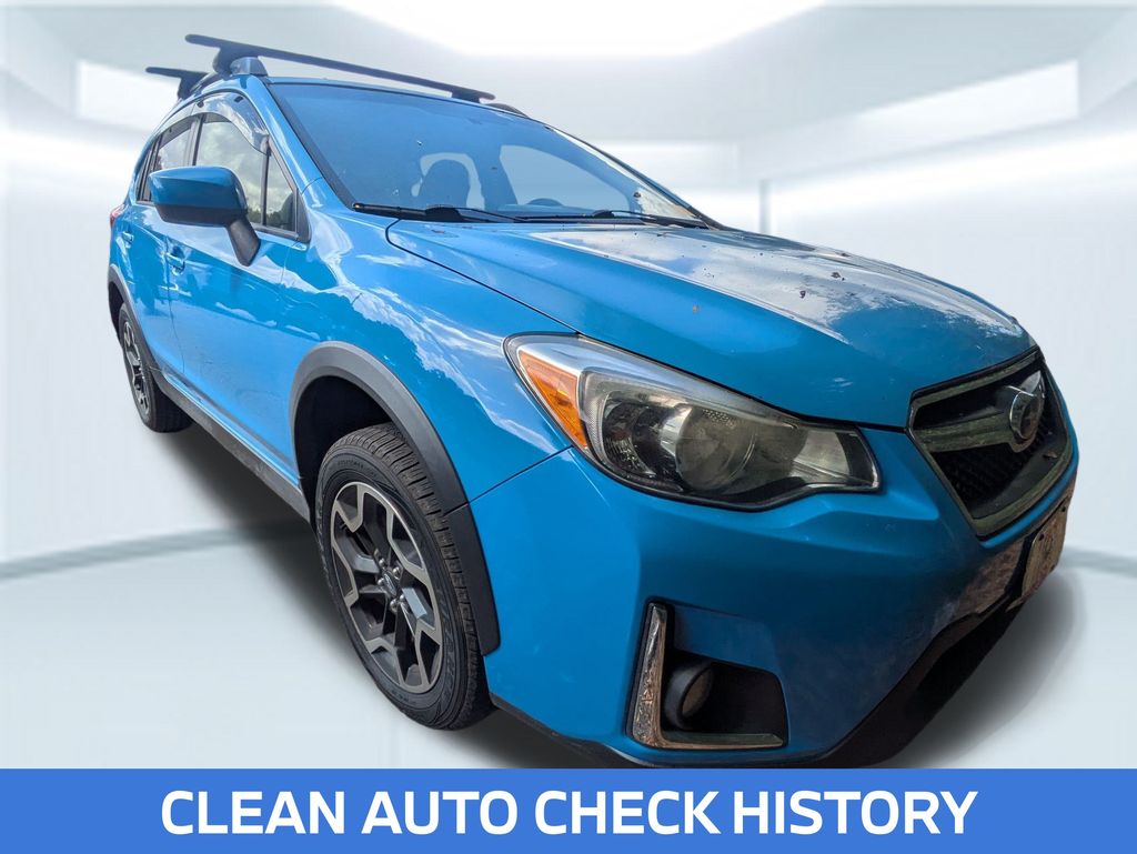 2016 Subaru Crosstrek 2.0i Premium photo 2