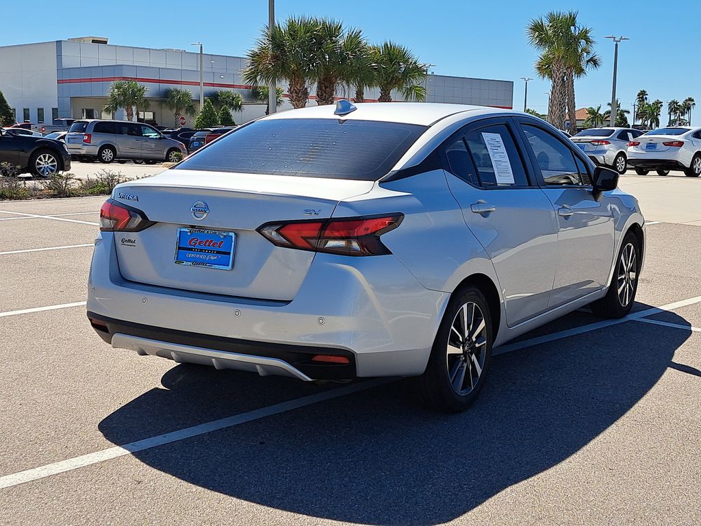 2021 Nissan Versa 1.6 SV photo 3