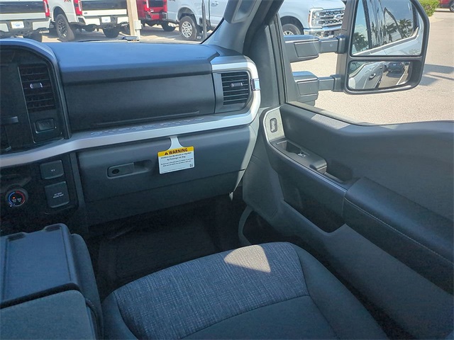 2025 Ford F-350 XLT photo 15