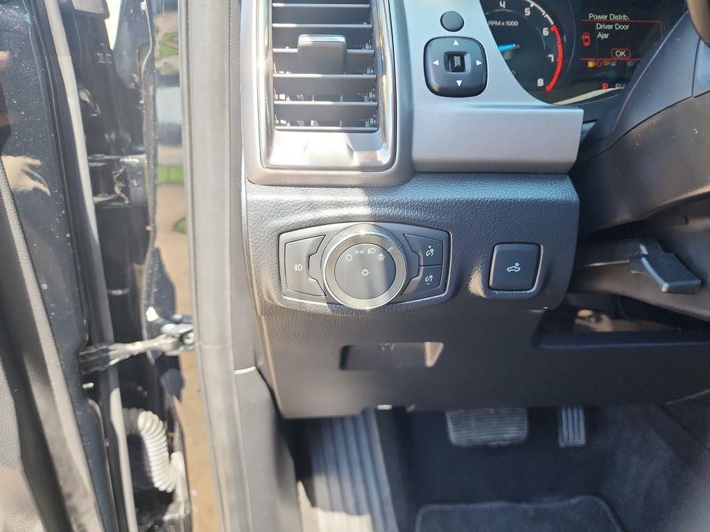 2021 Ford Ranger XLT photo 12
