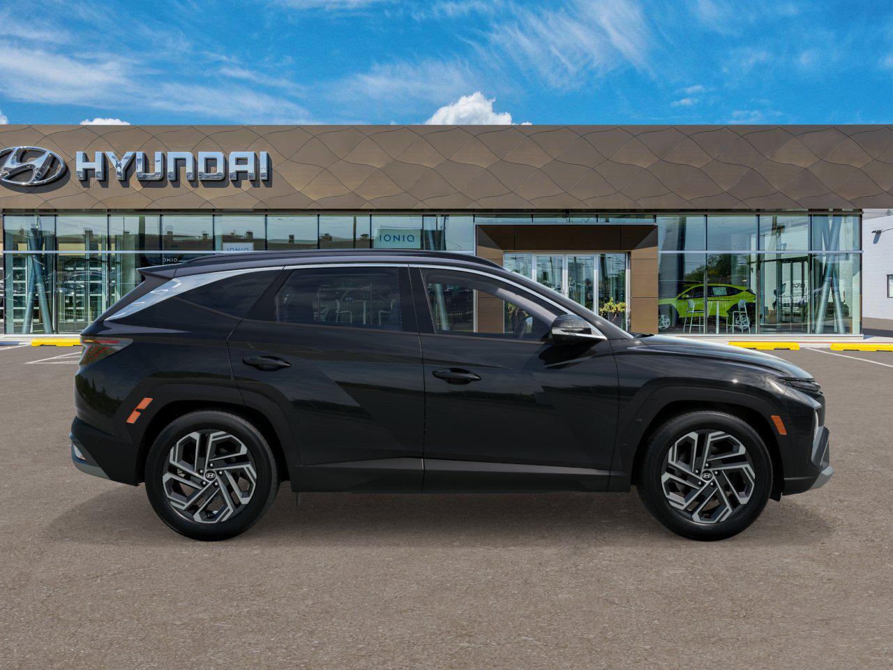 2025 Hyundai Tucson Hybrid Limited Sport photo 5