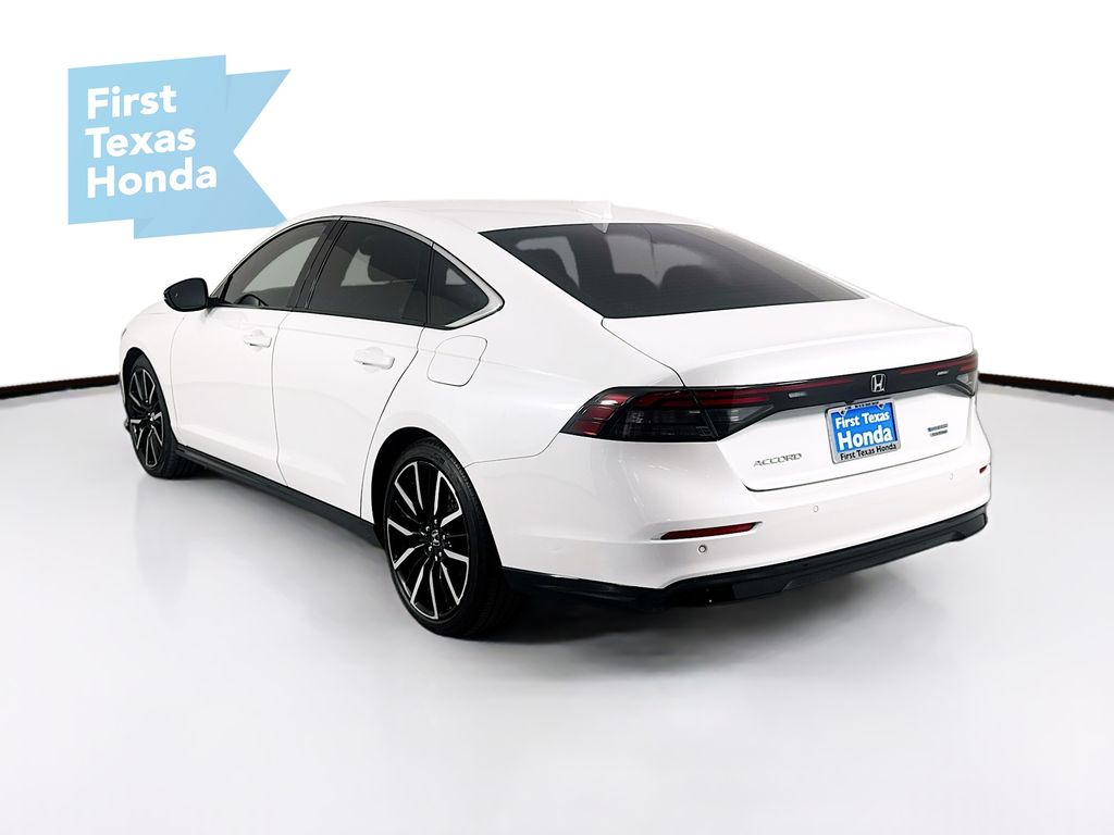 2024 Honda Accord Hybrid Touring photo 4
