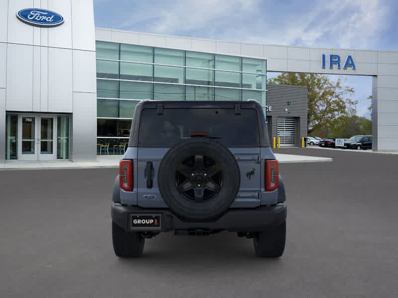 2025 Ford Bronco Outer Banks photo 4