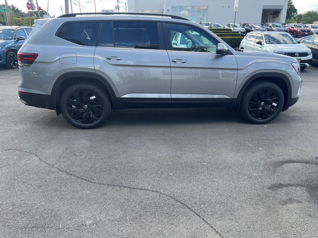 2026 Volkswagen Atlas SE Technology photo 4