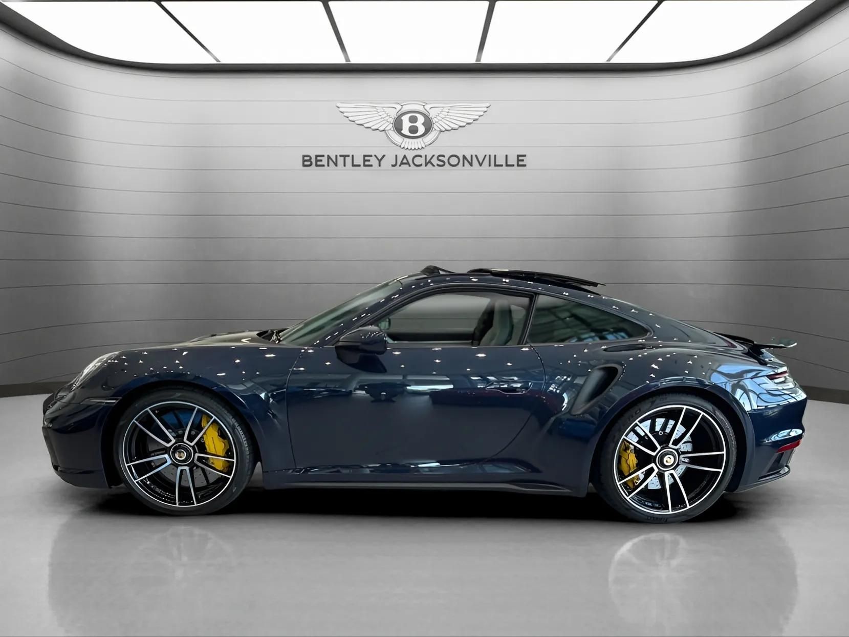 2021 Porsche 911 Turbo S photo 11