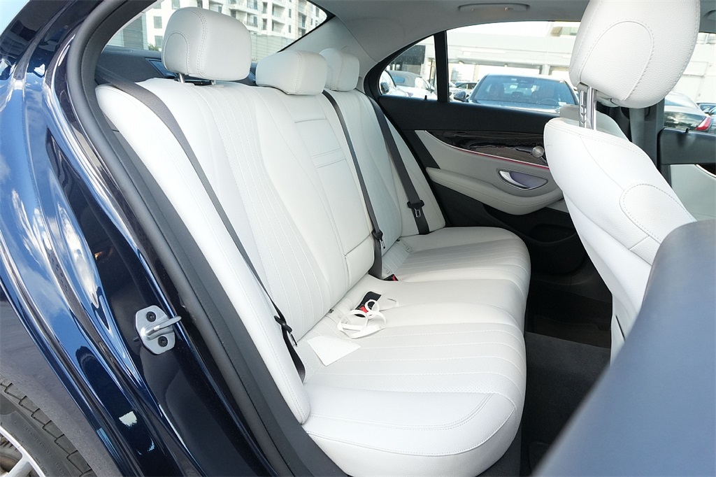 2022 Mercedes Benz E 350 photo 8