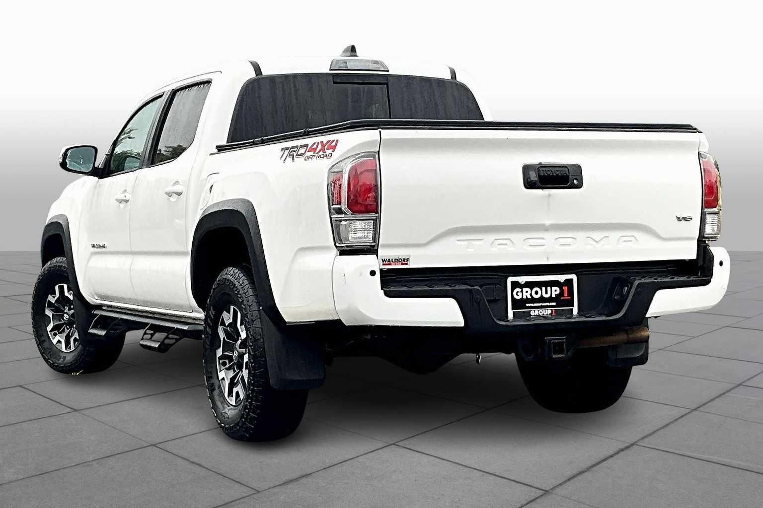 2023 Toyota Tacoma TRD 4x4 photo 10