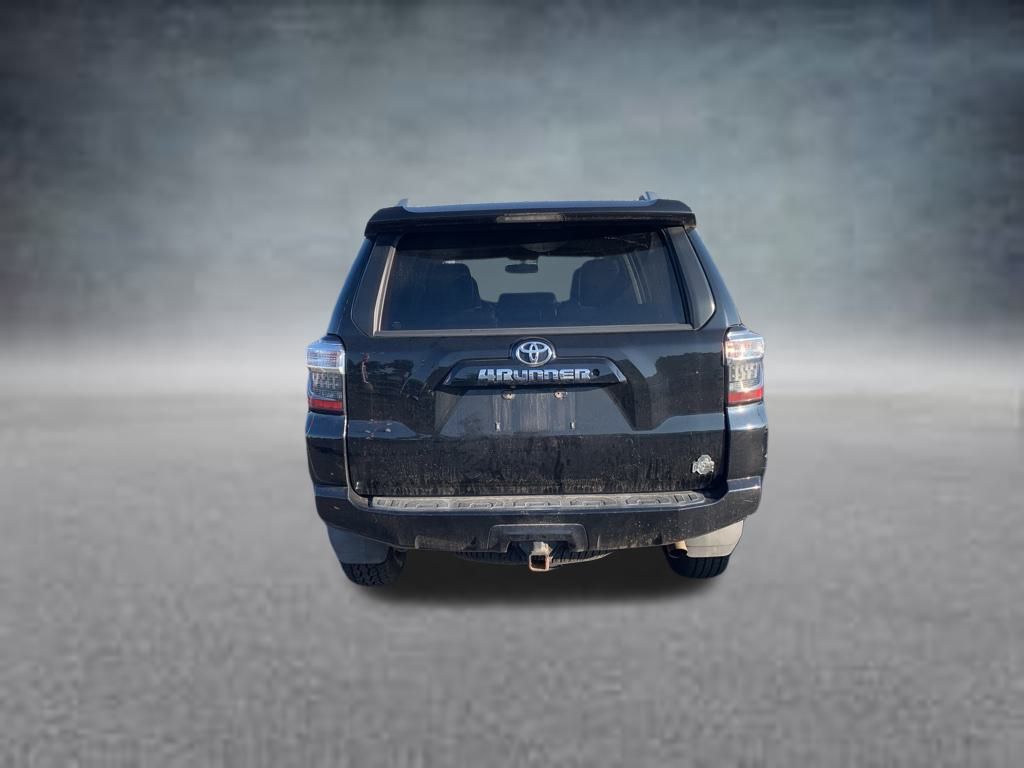 2018 Toyota 4Runner SR5 Premium photo 3