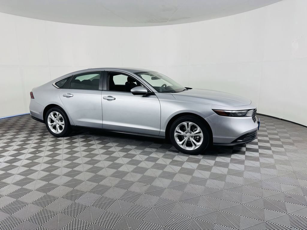 2024 Honda Accord LX photo 2