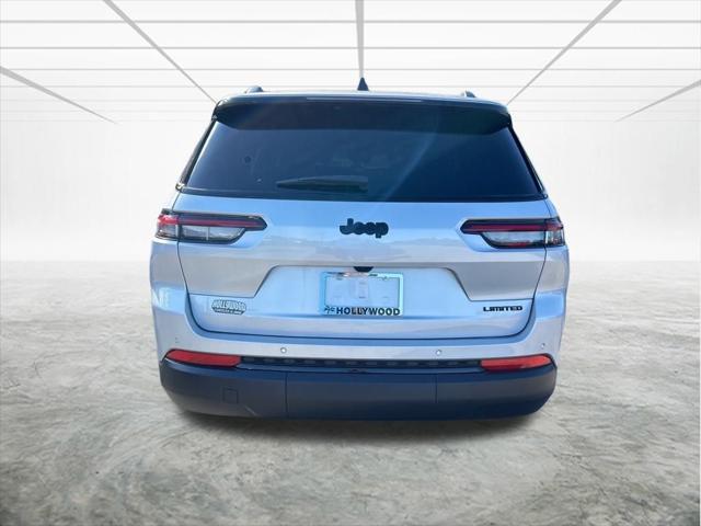 2025 Jeep Grand Cherokee Limited photo 4