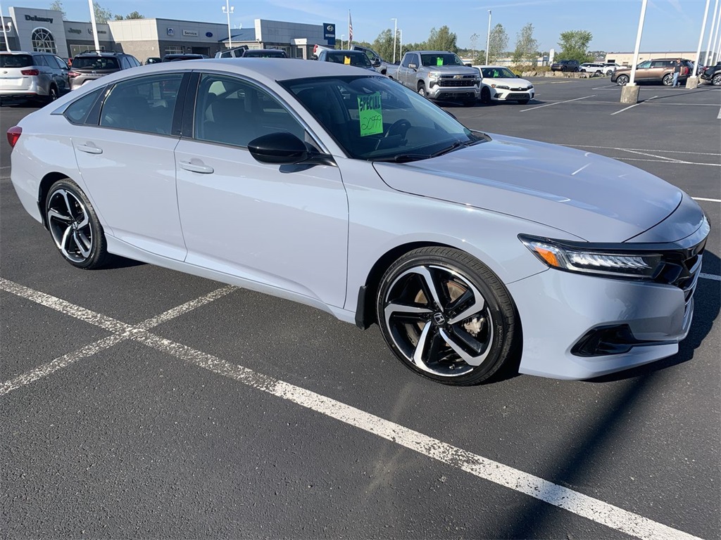 2022 Honda Accord Sport SE's photo