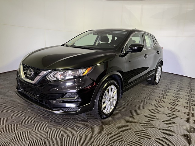 2022 Nissan Rogue Sport S photo 3