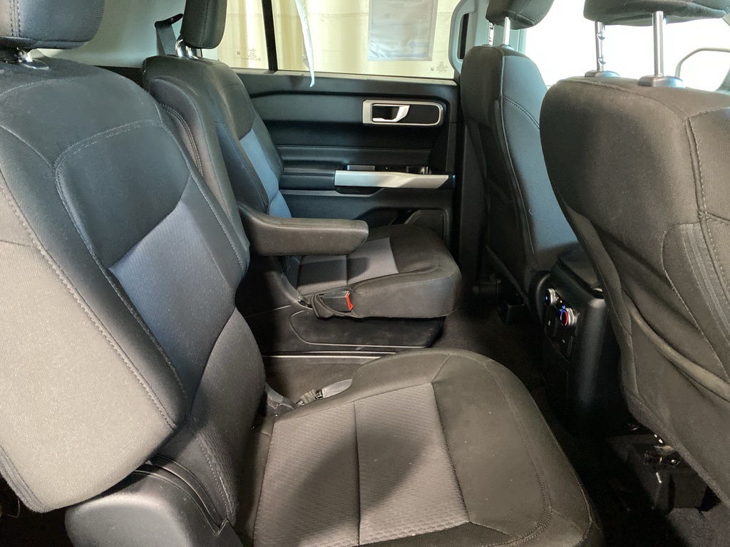 2022 Ford Explorer XLT photo 10