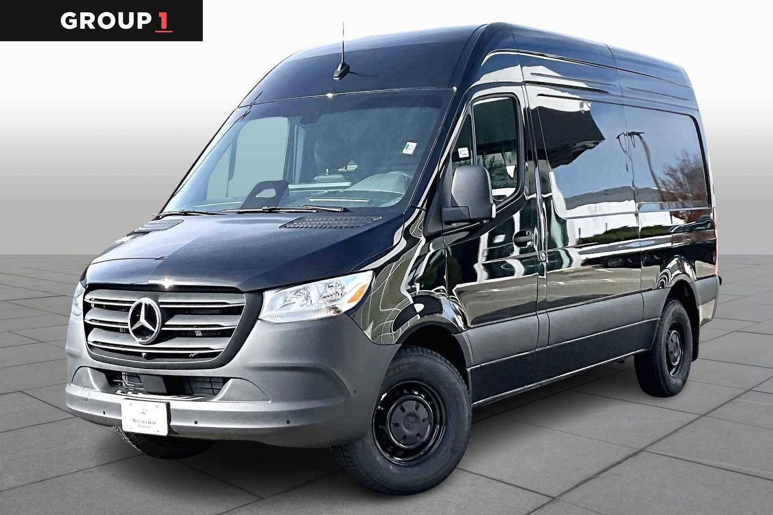 2026 Mercedes-Benz Sprinter Cargo Van Base's photo