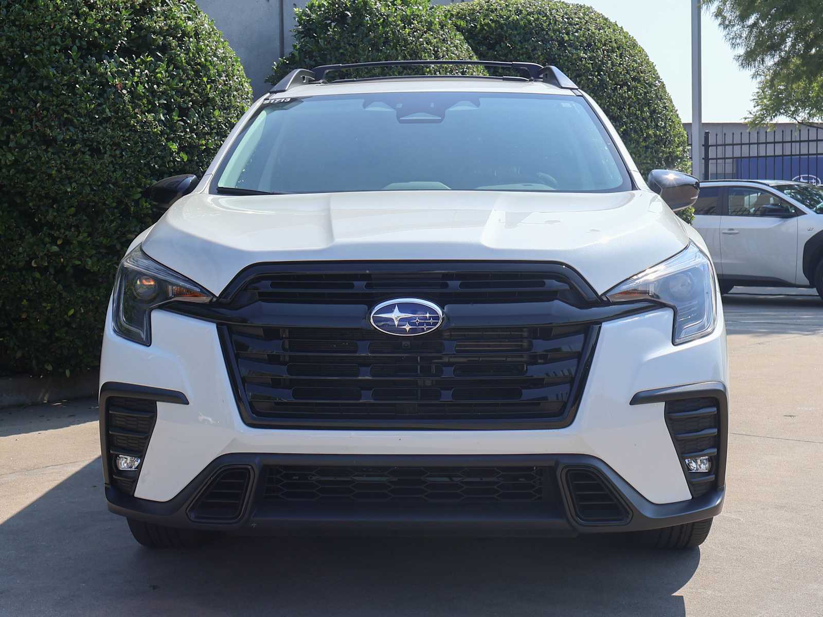 2025 Subaru Ascent Onyx Edition Touring photo 2