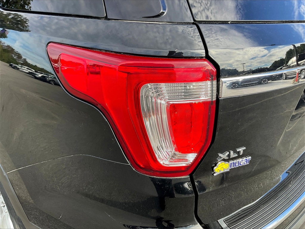 2018 Ford Explorer XLT photo 32