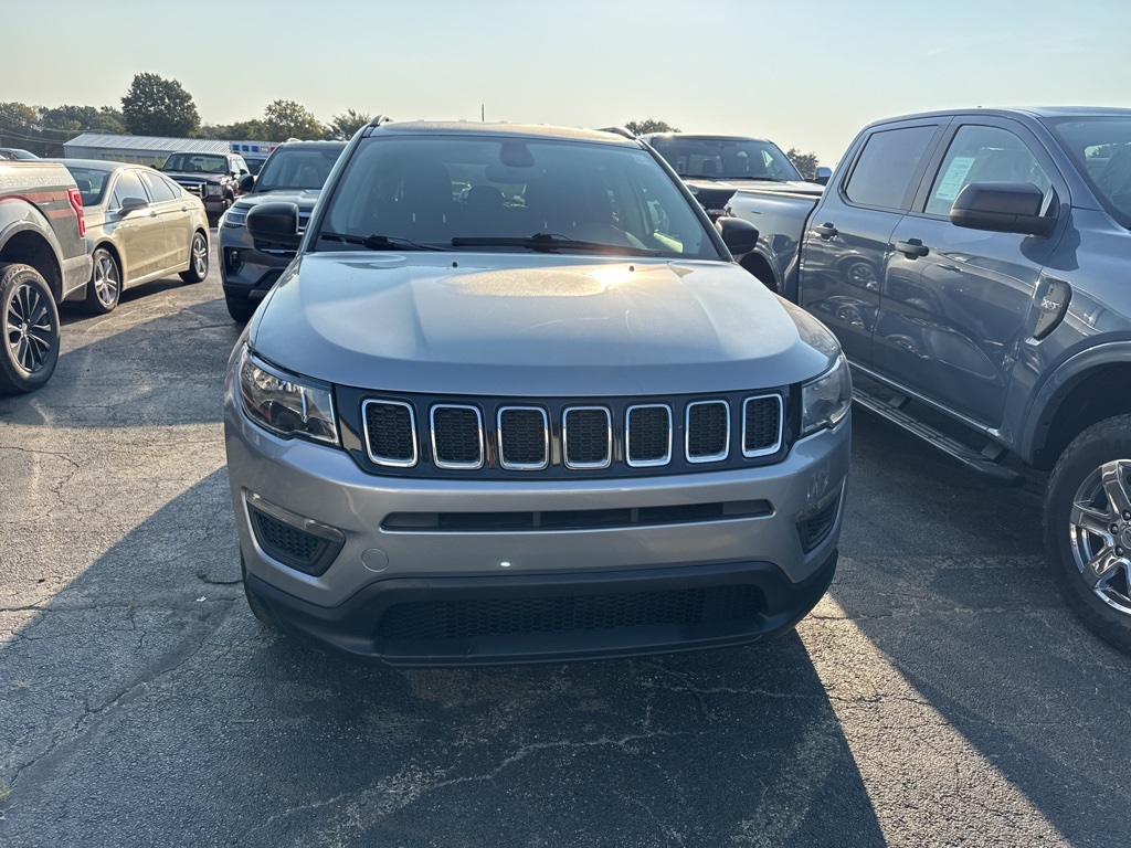 Used 2021 Jeep Compass Sport with VIN 3C4NJDAB8MT551795 for sale in Kansas City