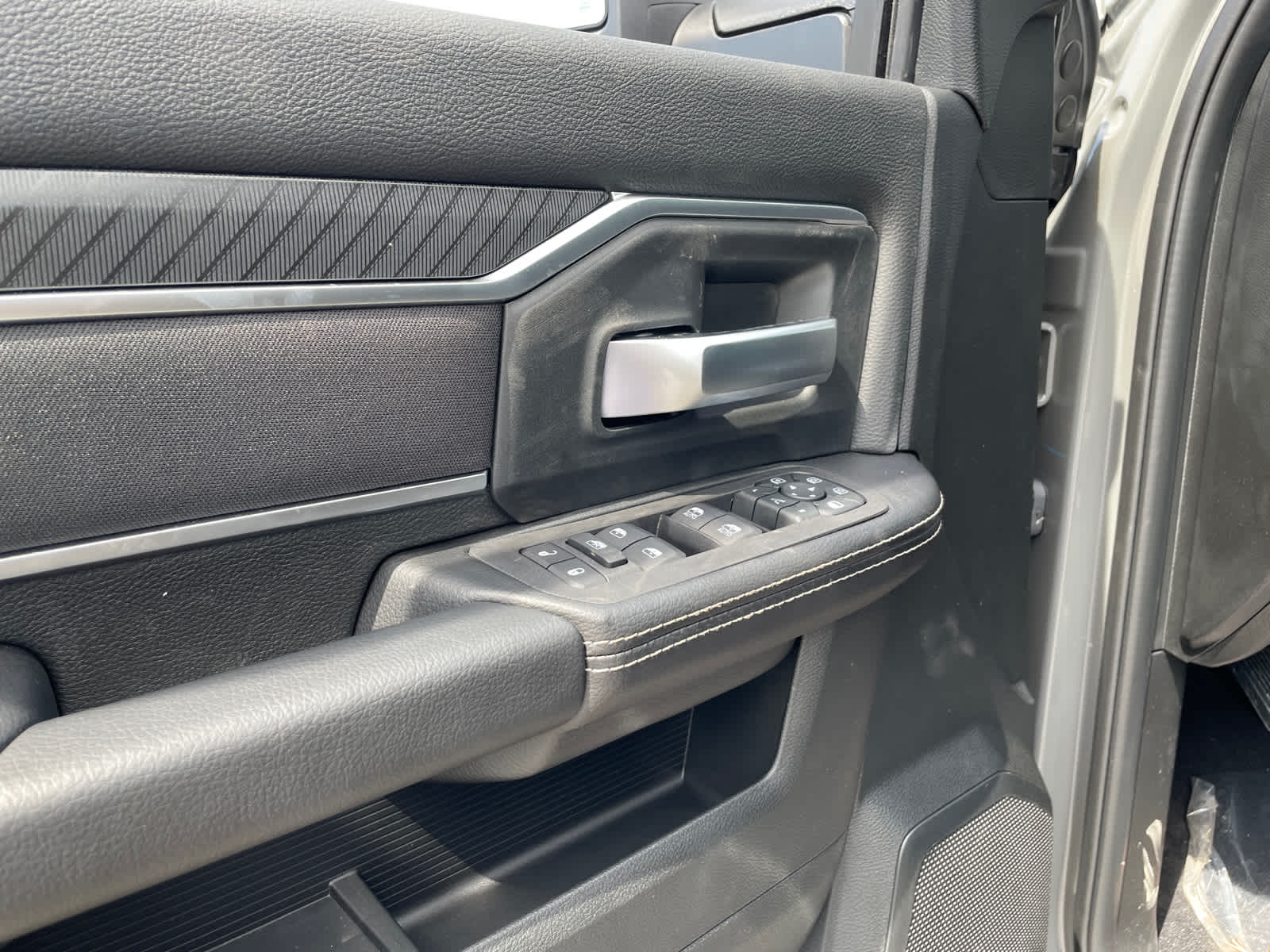 2025 Ram 2500 Big Horn photo 18