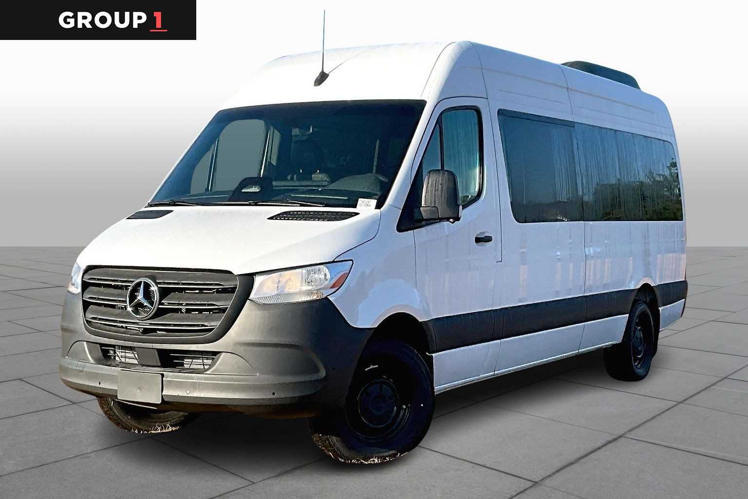 2026 Mercedes-Benz Sprinter Passenger Van Base's photo