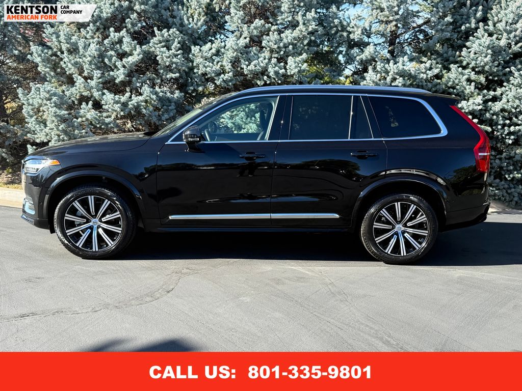 2025 Volvo XC90 Plus photo 4