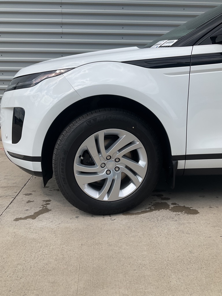 2026 Land Rover Range Rover Evoque S photo 3