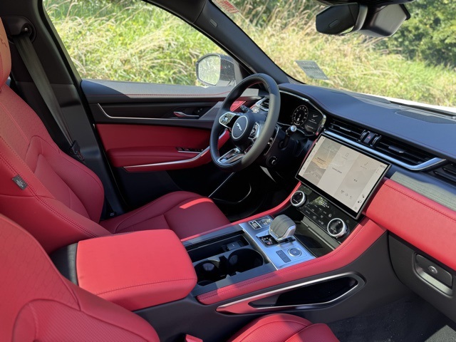 2026 Jaguar F-PACE P250 R-Dynamic S photo 21