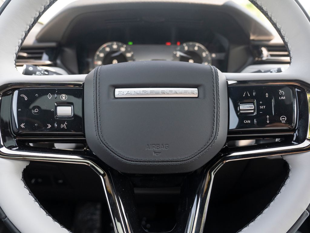 2026 Land Rover Range Rover Velar S photo 14