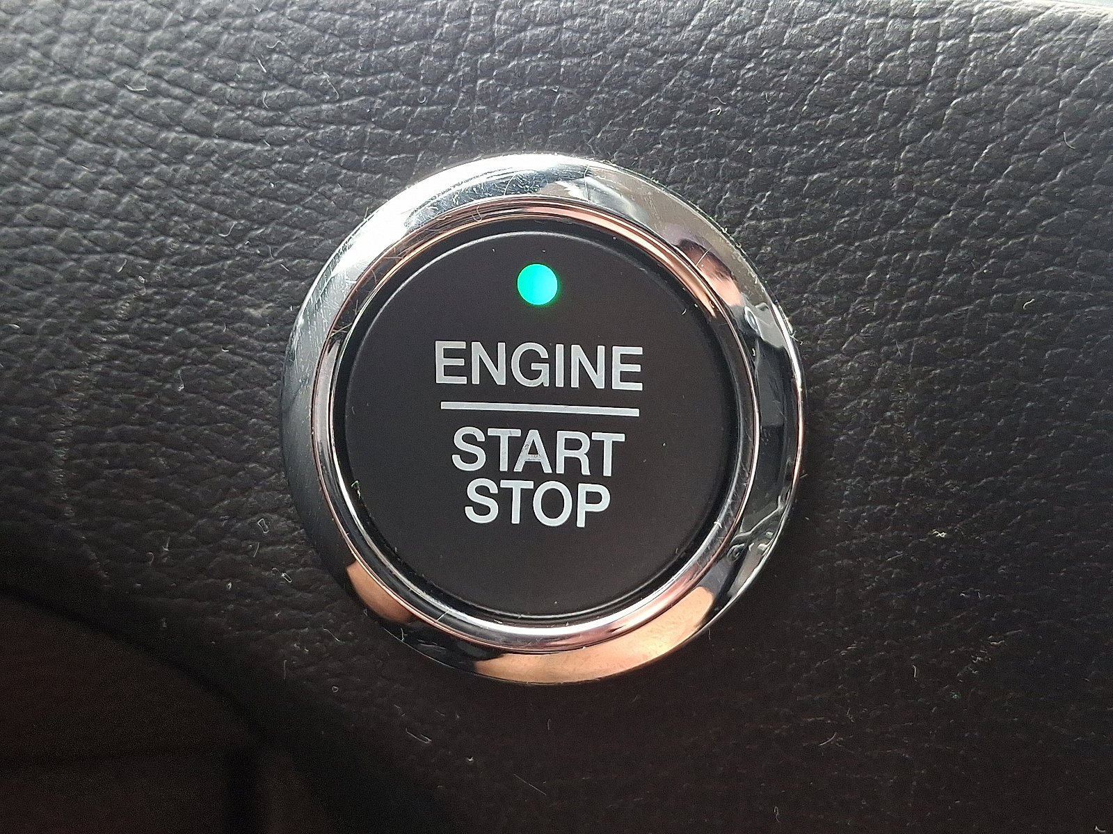 2022 Ford Edge Titanium photo 21