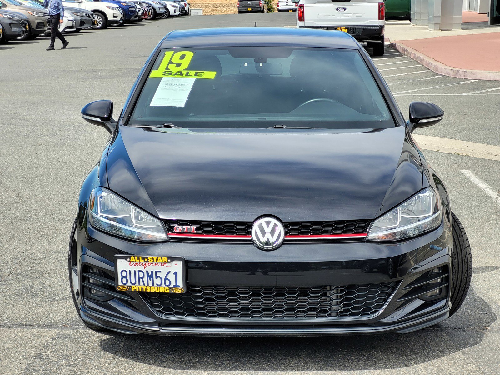 3VW5T7AU9KM010935