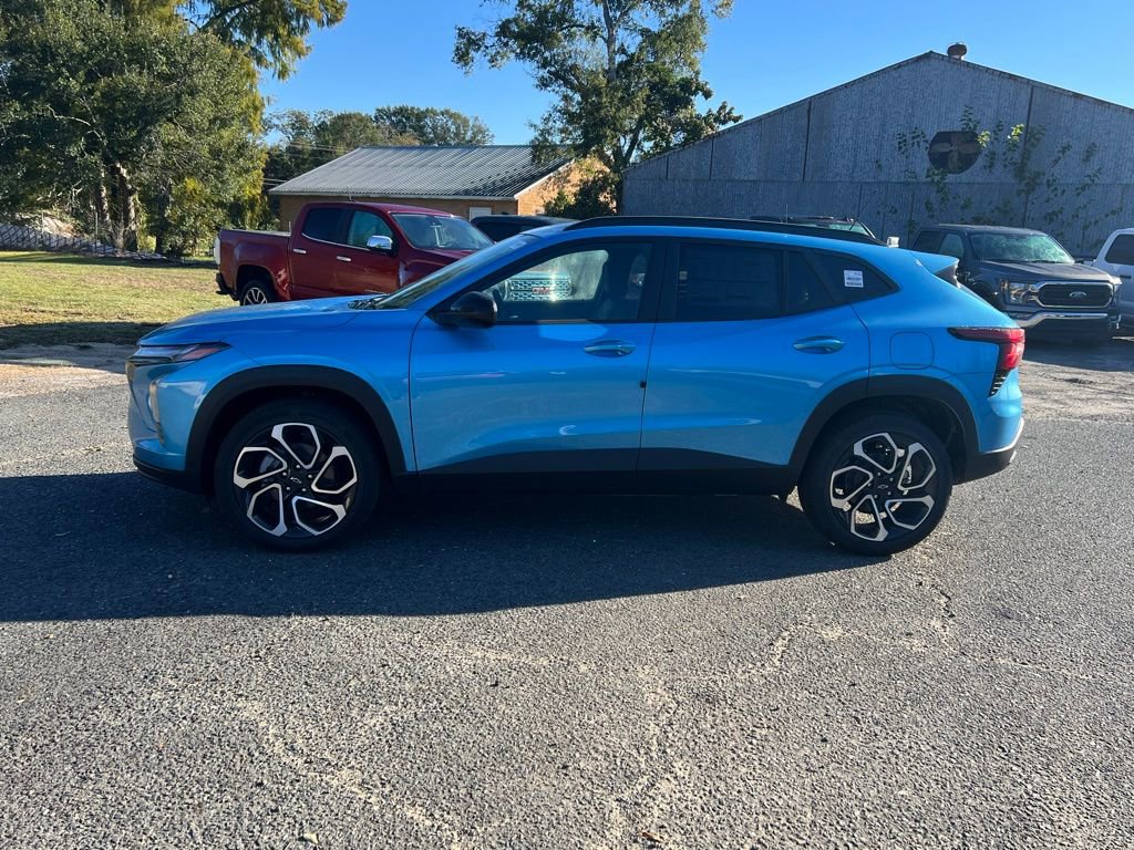 2025 Chevrolet Trax photo 4