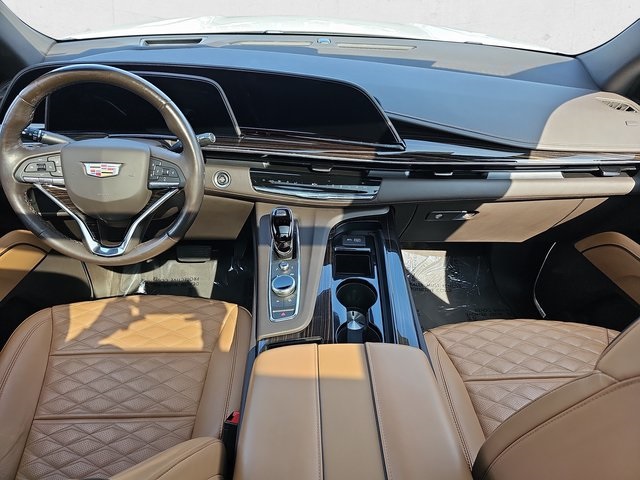 2022 Cadillac Escalade Premium Luxury photo 9