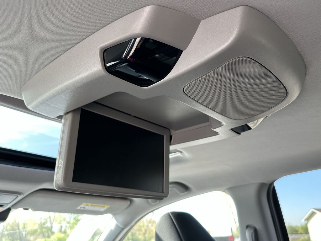 2022 Honda Pilot Touring photo 37