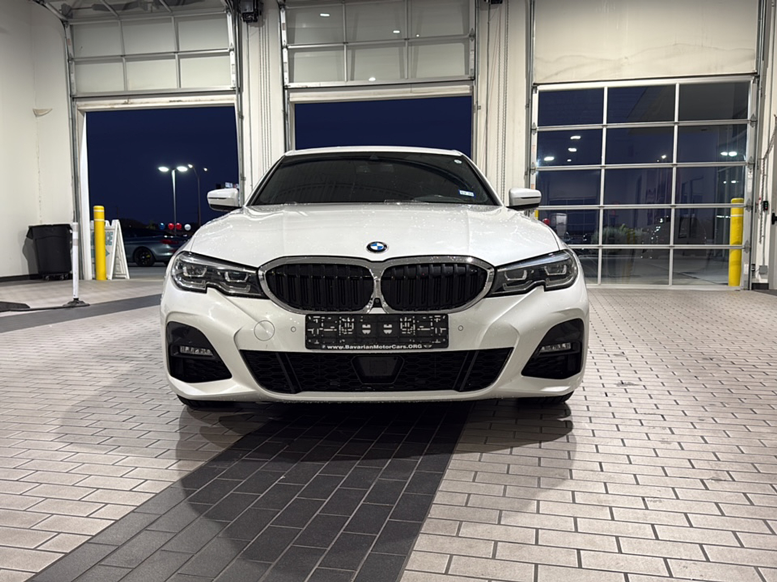 2019 Bmw 330i 3-Series photo 2