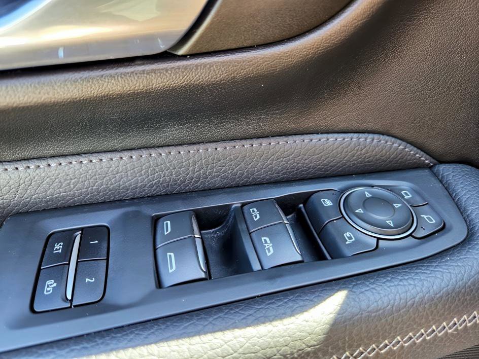 2021 Gmc Yukon Denali photo 25