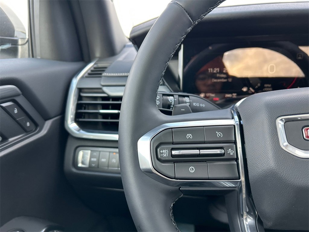 2026 GMC ACADIA - Image 17