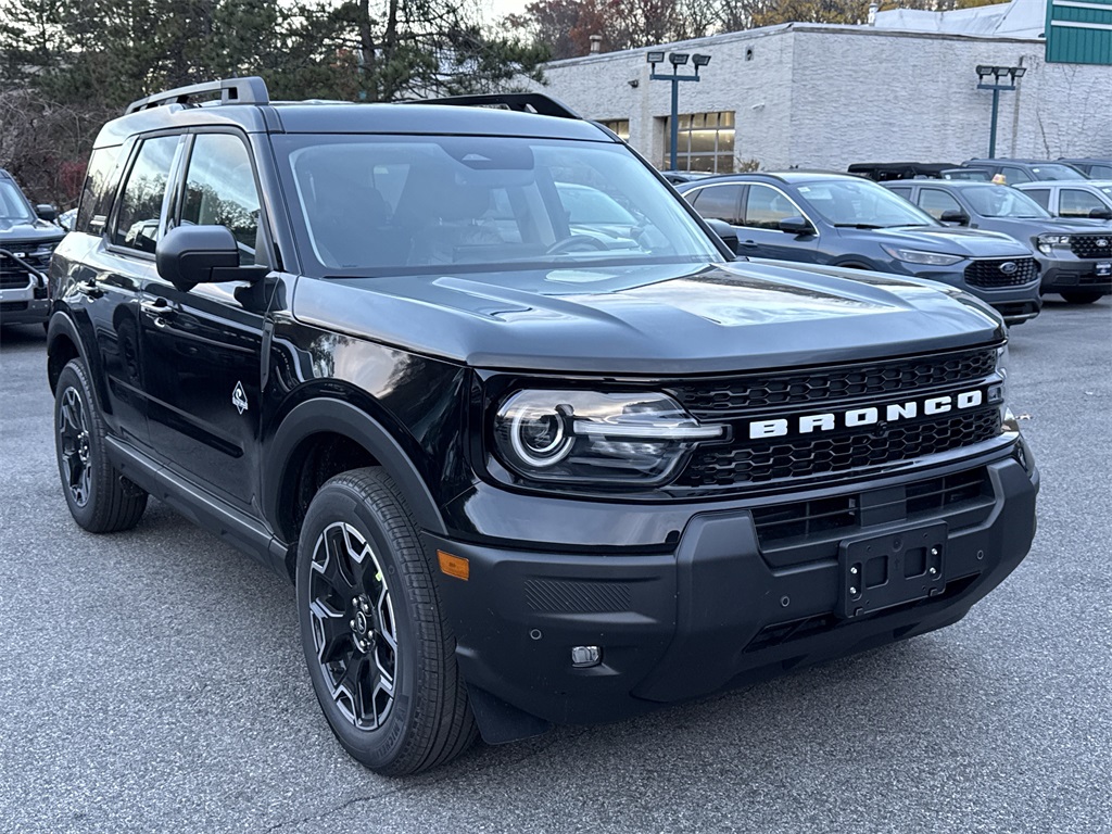 2025 Ford Bronco Sport Outer Banks's photo