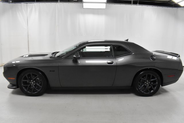 2023 Dodge Challenger R/T photo 7