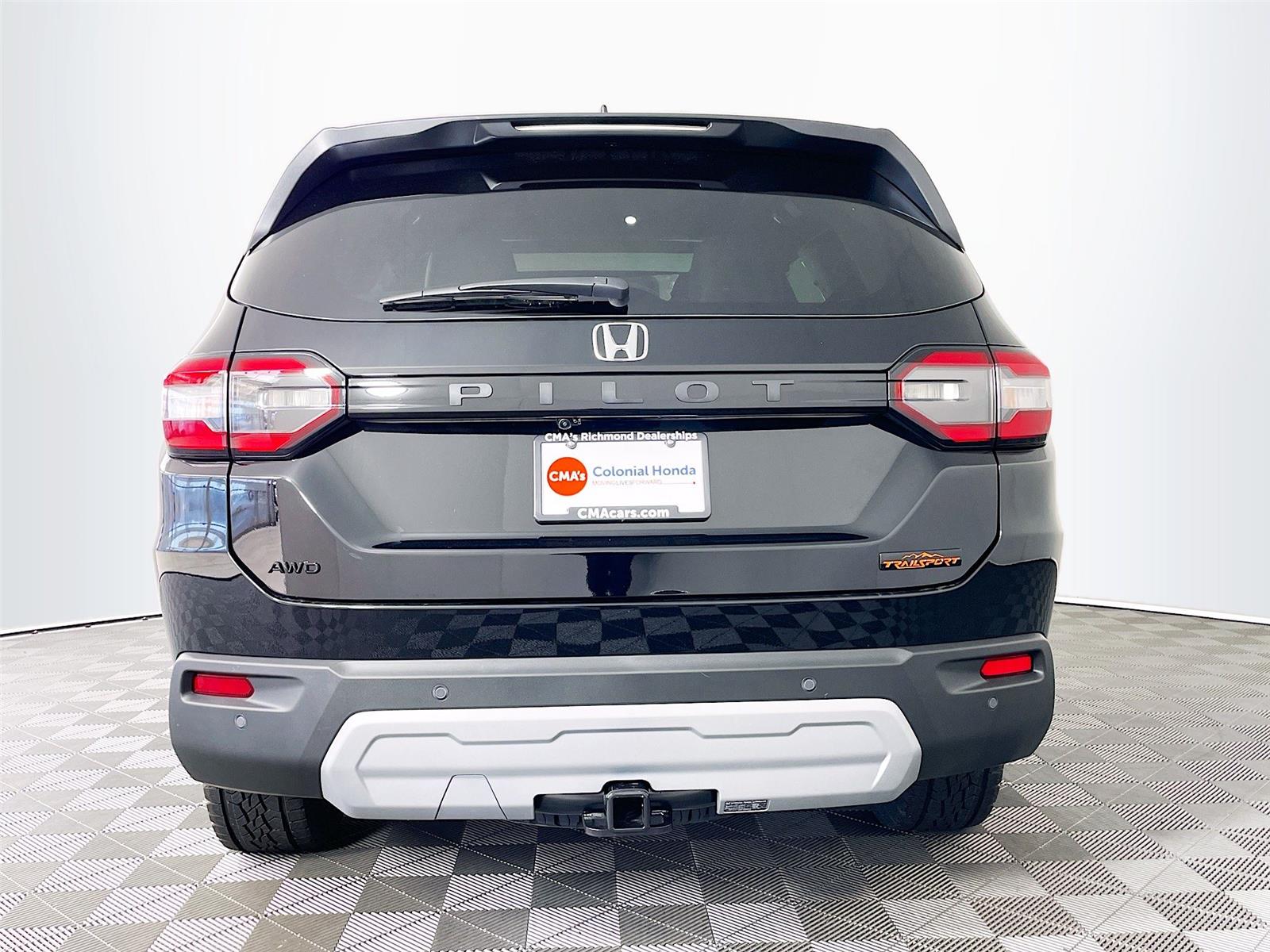2025 Honda Pilot TrailSport photo 4