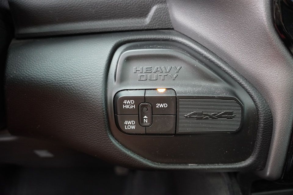 2024 Ram 3500 Laramie photo 32