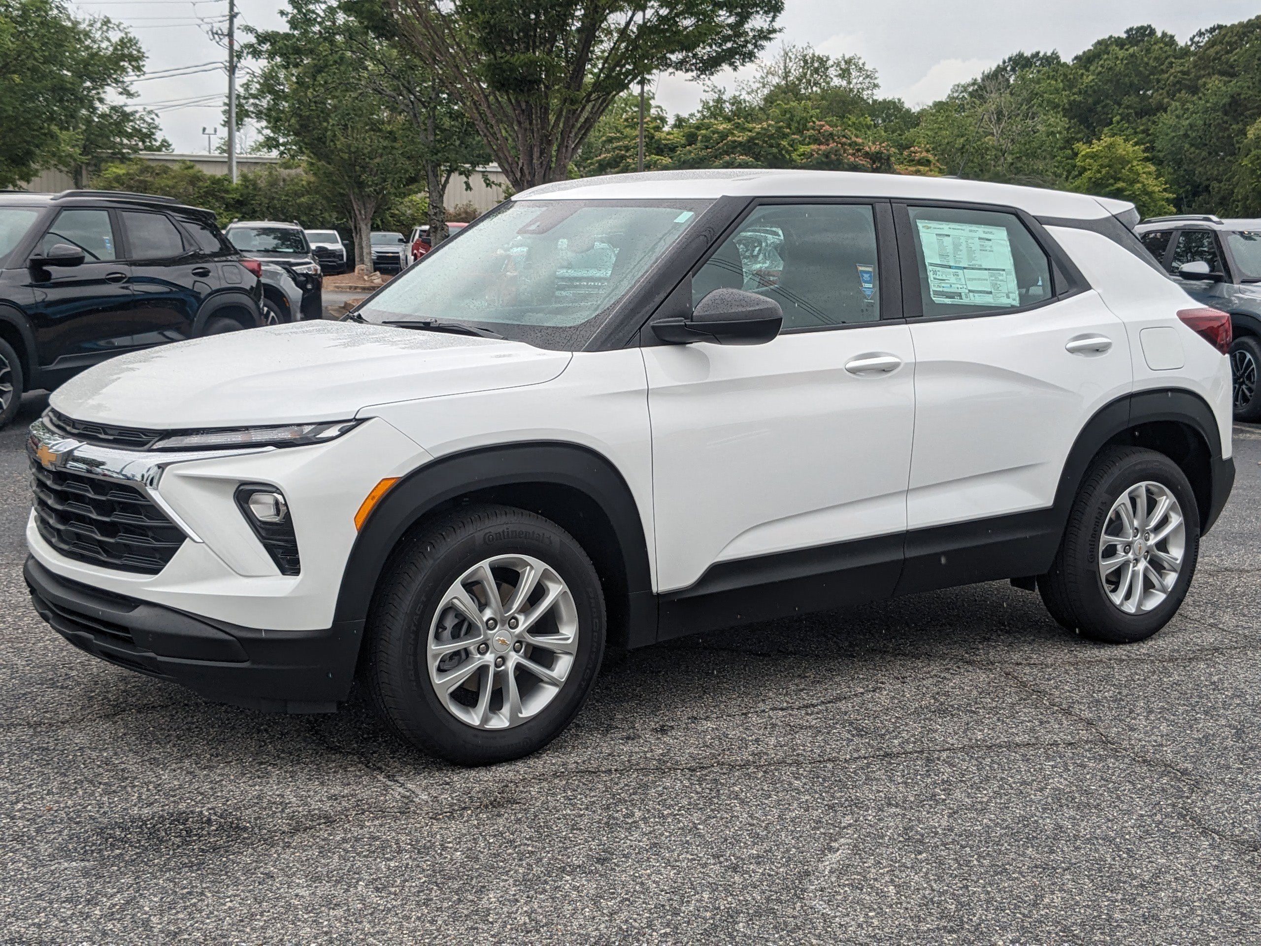 2025 Chevrolet Trailblazer LS photo 7