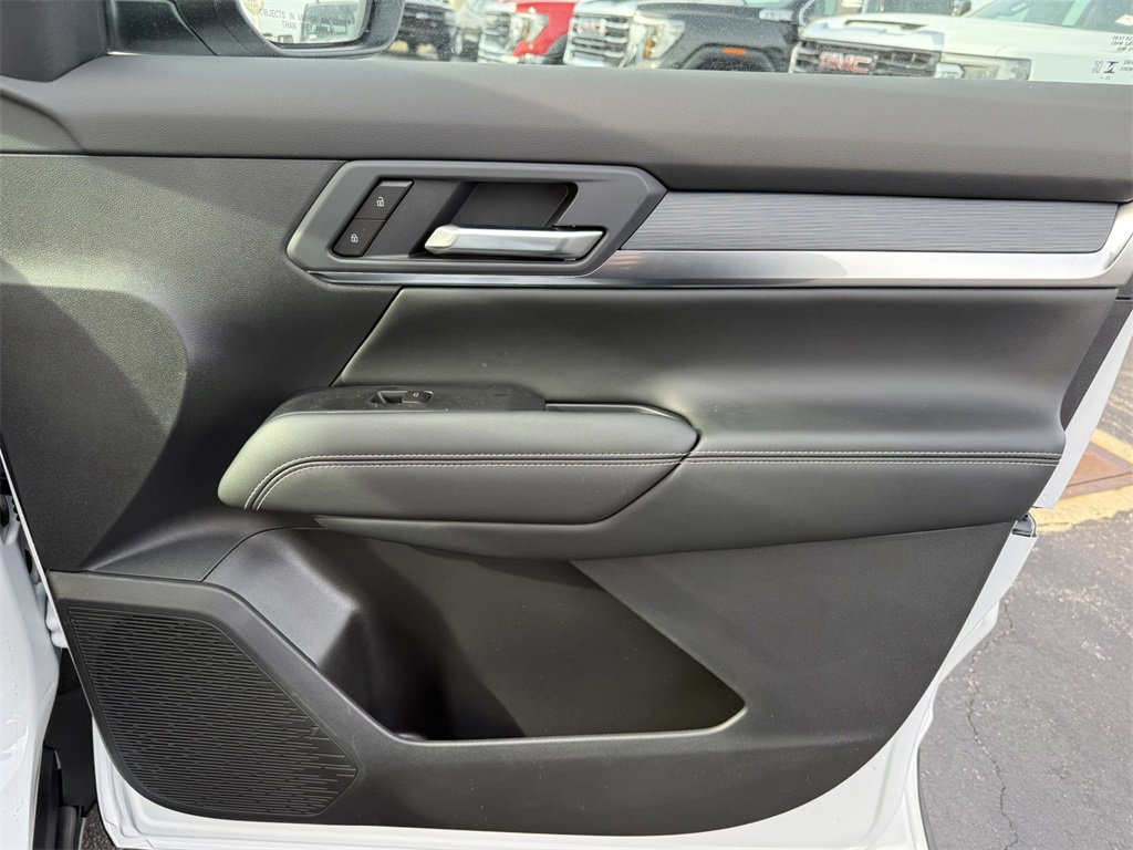 2026 GMC TERRAIN - Image 33