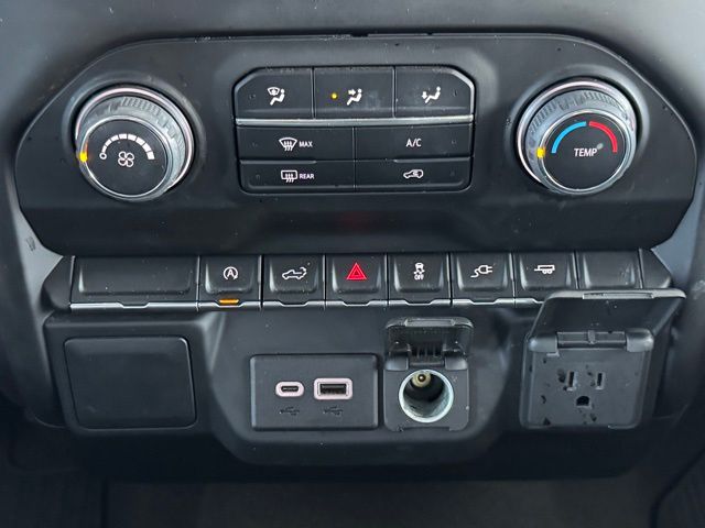 2022 Chevrolet Silverado 1500 Custom photo 27