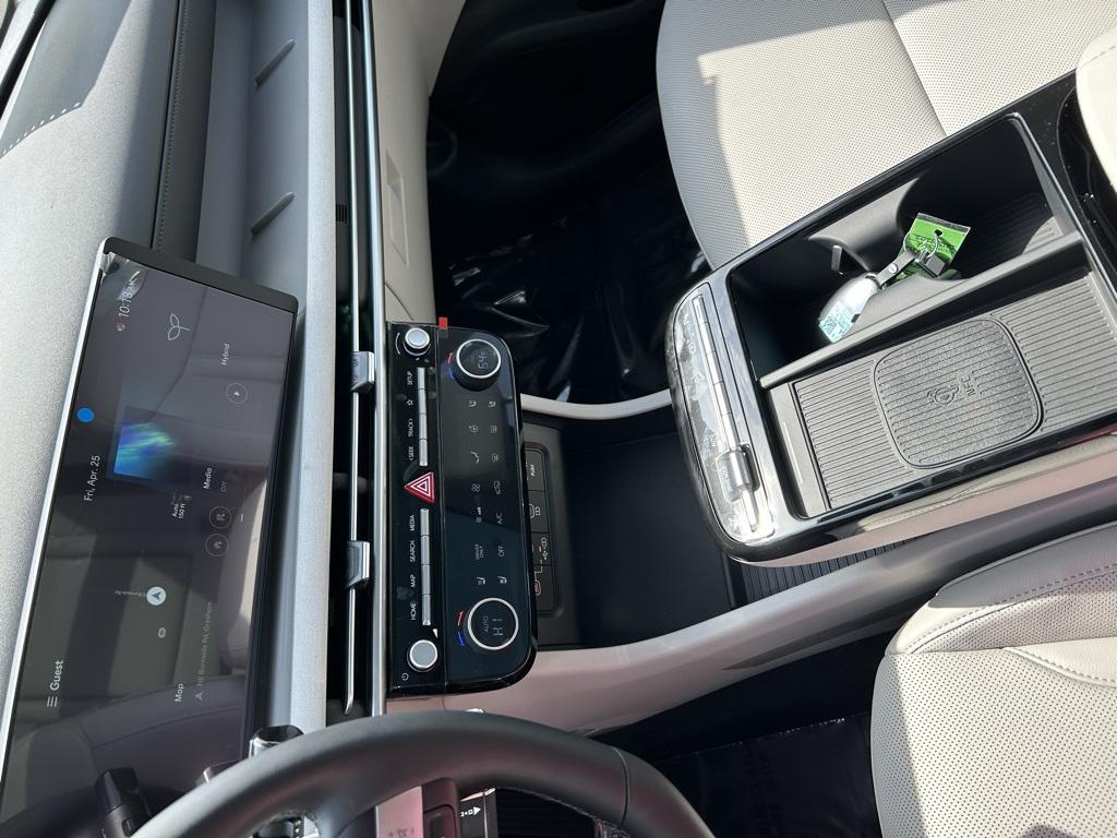 2025 Hyundai Tucson Hybrid Limited photo 19