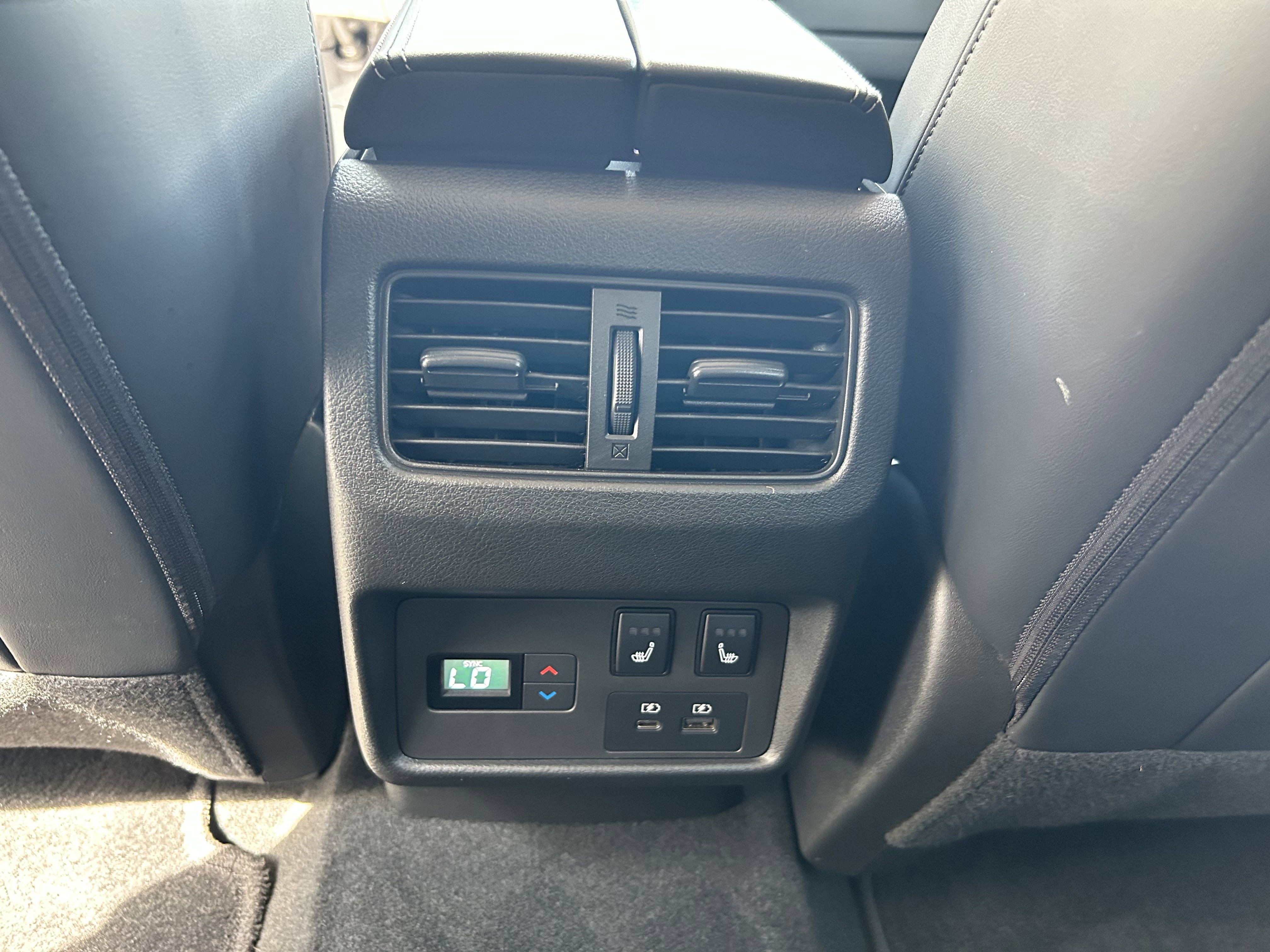 2023 Nissan Rogue Platinum photo 5