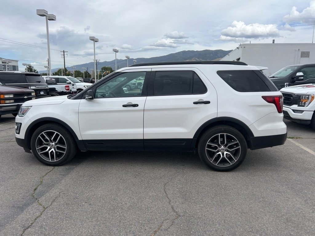 2017 Ford Explorer Sport photo 10