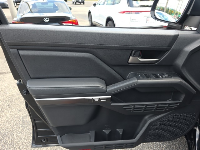 2025 Toyota Tacoma TRD Sport 4x4 Double Cab photo 11