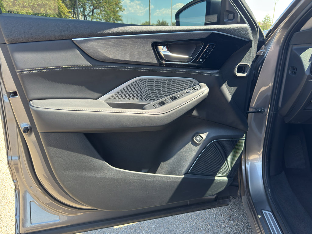 2022 Acura MDX SH-AWD Advance photo 7