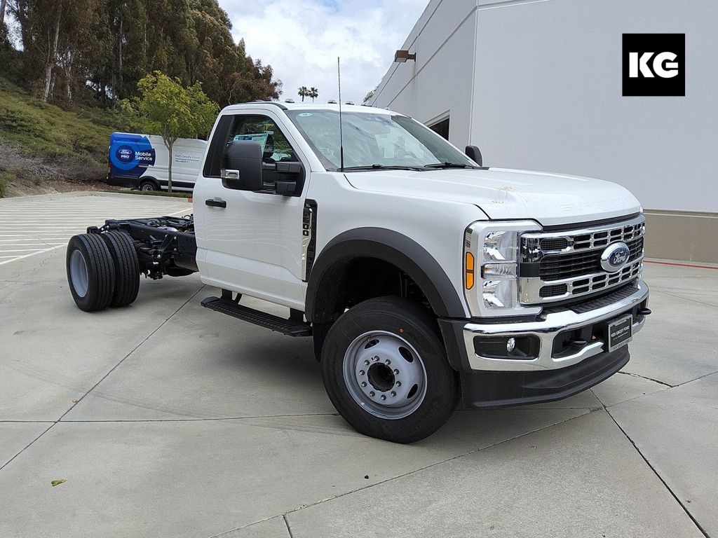 2024 Ford F-600 Super Duty Chassis Cab XL