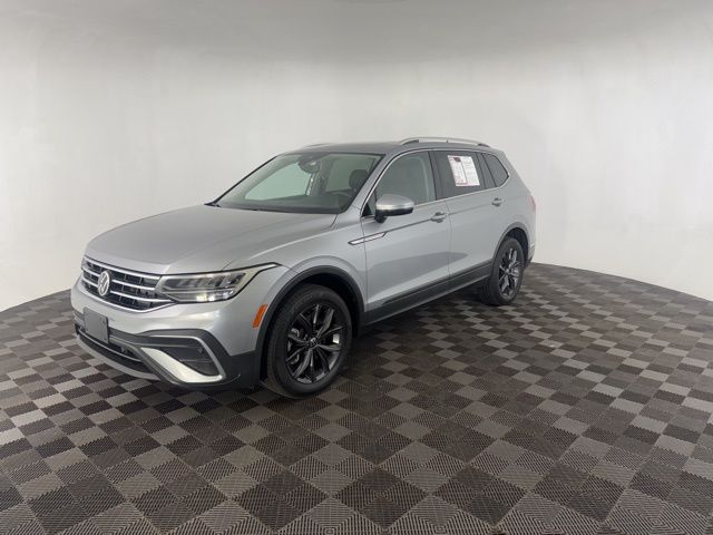 2022 Volkswagen Tiguan SE photo 3