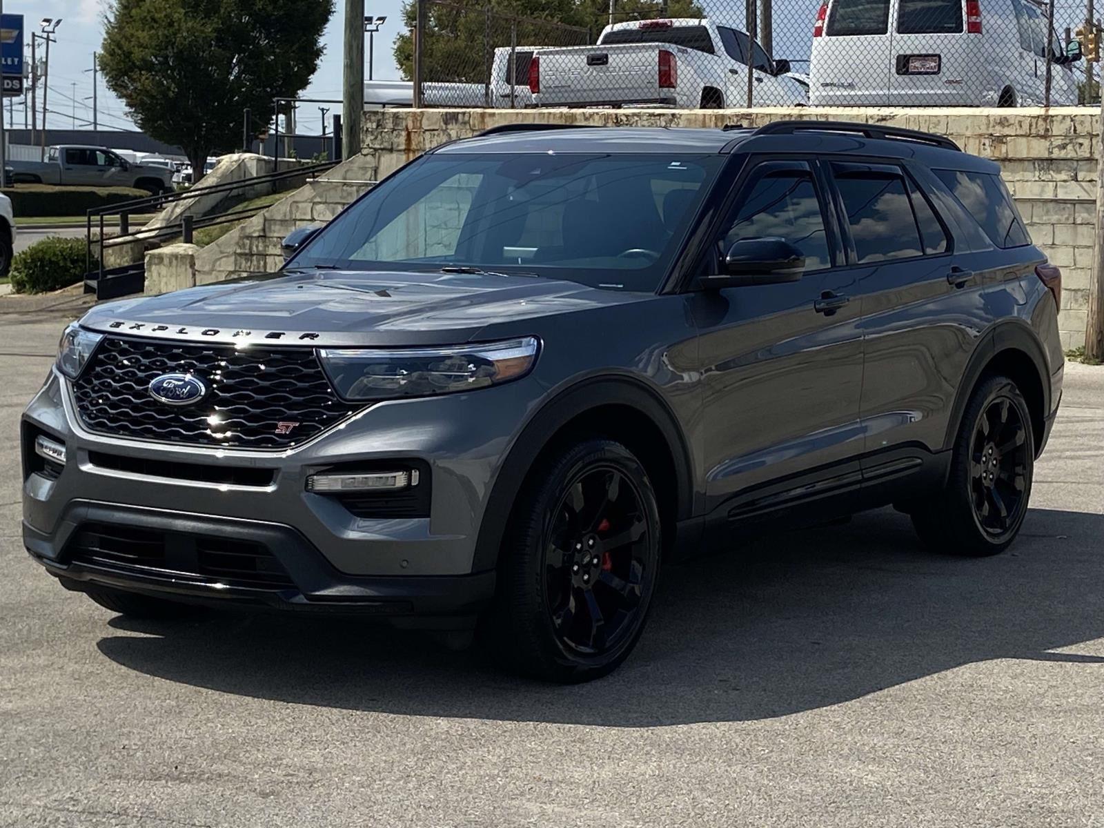 2023 Ford Explorer ST photo 17